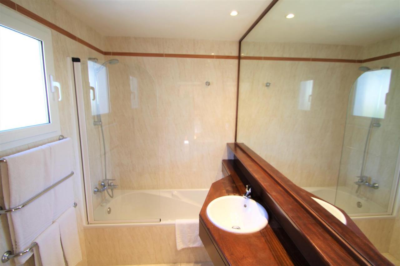 Apartaments Talayot カラ・エン・ブラネス エクステリア 写真