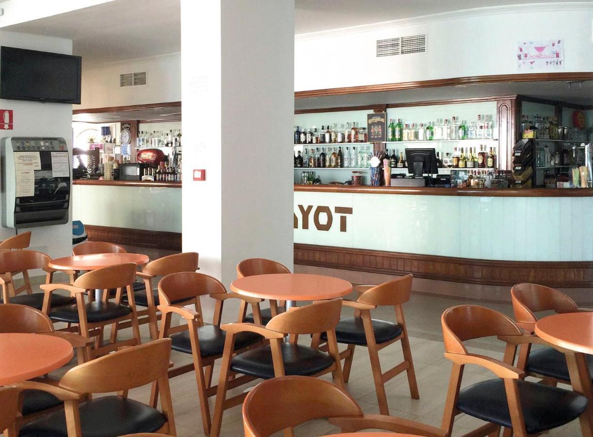 Apartaments Talayot カラ・エン・ブラネス エクステリア 写真